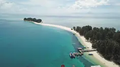 Menginap di Tepi Pantai, Lalu Menjelajah Sisi Lain Morotai