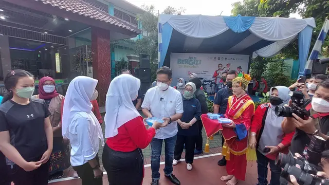 Menkes Budi menjelaskan secara singkat pentingnya pemberian Tablet Tambah Darah dan hubungannya dengan stunting.