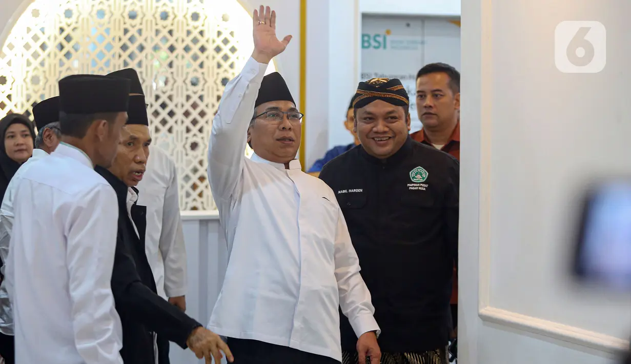 Dalam keterangannya, Gus Yahya meminta maaf terkait pertemuan lima orang kader muda NU dengan Presiden Israel Isaac Herzog. (Liputan6.com/Angga Yuniar)