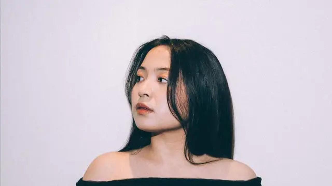 Dari Bernadya hingga Raisa, Begini Cara Tampil Chic dengan Outfit Serba Hitam