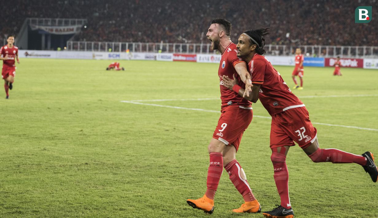 Striker Persija Jakarta, Marko Simic, merayakan gol yang dicetaknya ke gawang Arema FC pada laga Liga 1 di SUGBK, Jakarta, Sabtu (31/3/2018). Persija menang 3-1 atas Arema FC. (Bola.com/Vitalis Yogi Trisna)