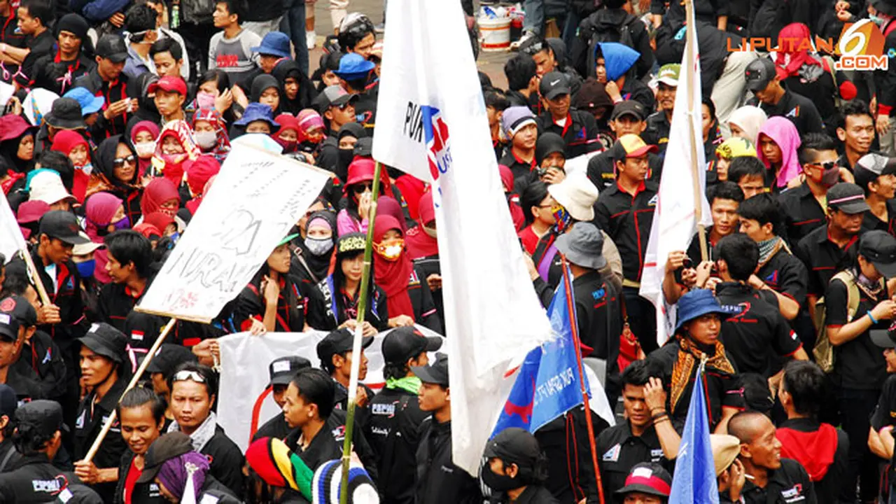 buruh-geruduk-131031b.jpg