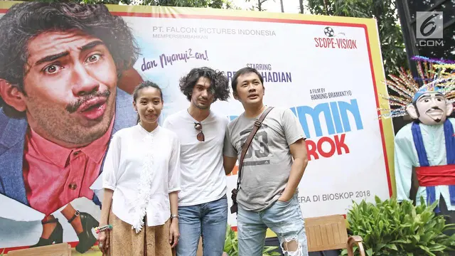 Gaya Reza Rahadian Saat Perankan 5 Karakter Tokoh Ini Bikin Pangling