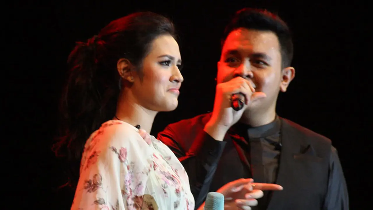 Raisa dan Tulus pacaran, penggemar patah hati