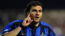 9. Christian Vieri (Inter Milan), striker bertubuh gempal ini memiliki insting mencetak gol yang tinggi. Sepanjang kariernya di Serie A, Bobo sudah berhasil mencetak 149 gol. (AFP/Pierre-Philippe Marcou)