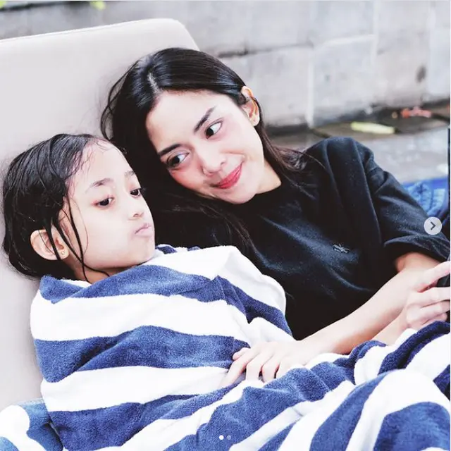Ririn Dwi Ariyanti bersama dengan anak-anaknya