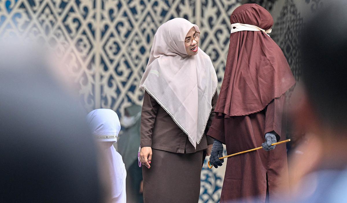11 Pelanggar Syariat Islam Jalani Hukuman Cambuk di Banda Aceh