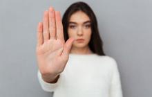 5 Tanda Kamu Termasuk Pribadi yang Membosankan Menurut Orang Lain