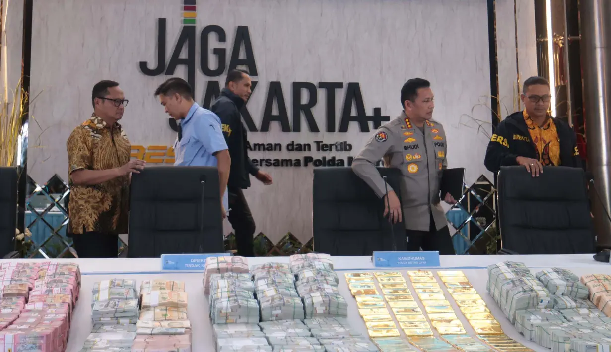 Kabid Humas Polda Metro Jaya Kombes Budi Hermanto usai konferensi pers di Mapolda Metro Jaya, Jakarta, Jumat (10/7/2026). (KLY/ Budi Santoso)