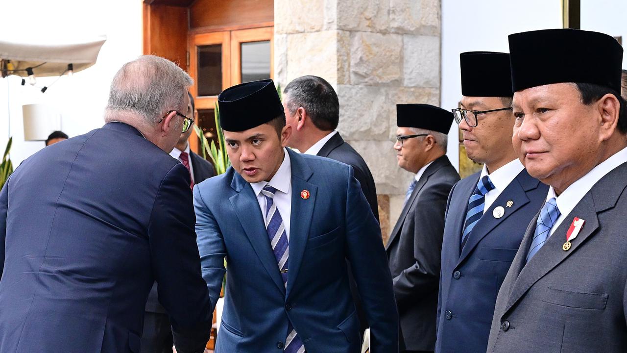Menguliti Rinci Laporan Harta Mayor Teddy Capai Rp15 Miliar, Ajudan Prabowo Berdarah Kopassus Miliki Tanah Hibah & Koleksi Mobil Gahar