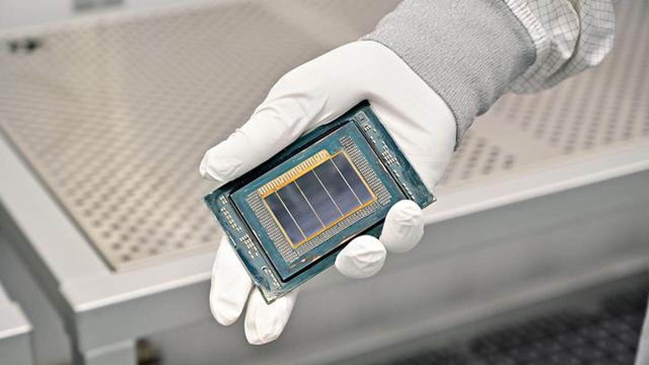 Sempat 'Dibuang', Kini Apple Ingin Balikan dengan Intel