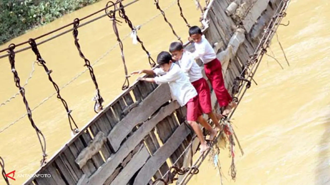 jembatan-banten-131024c.jpg