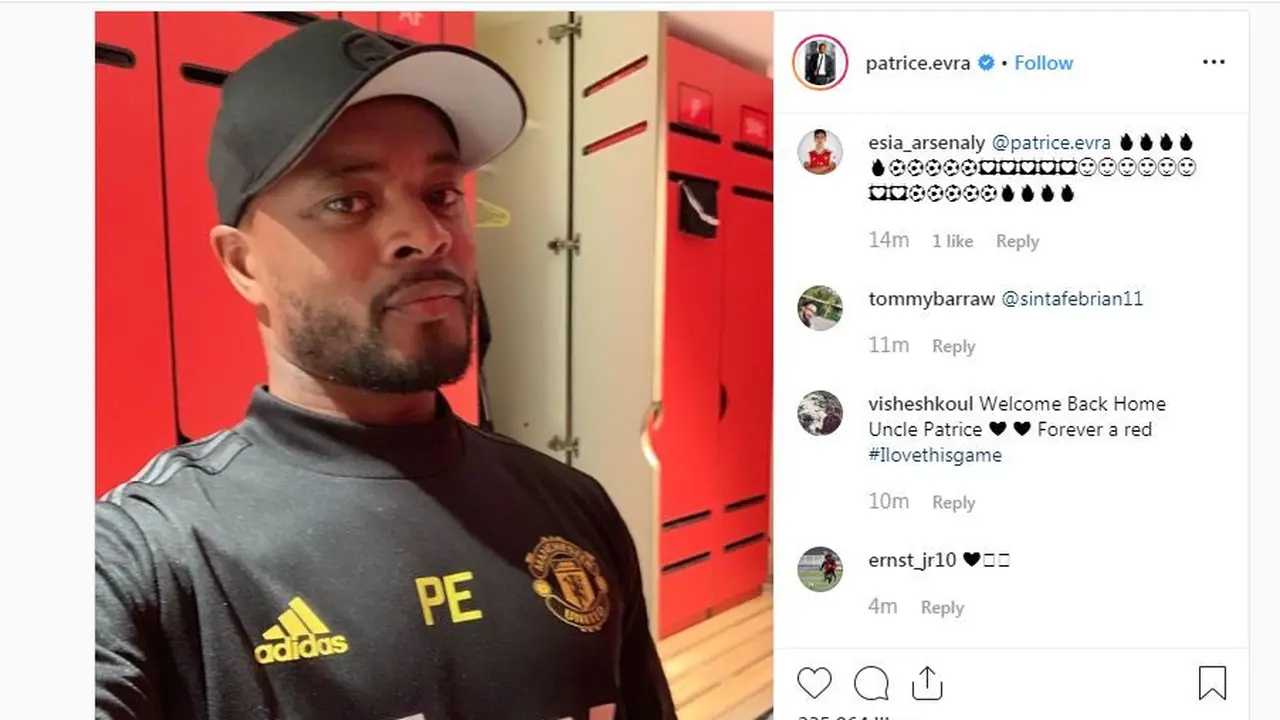 Patrice Evra mengikuti kursus pelatih di Manchester United (MU)