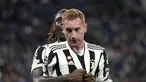 Penyerang Juventus, Dejan Kulusevski berselebrasi usai mencetak gol ke gawang Zenit St. Petersburg pada pertandingan Grup H Liga Champions di Gazprom Arena di St.Petersburg, Rusia, Kamis (21/10/2021). Juventus menang atas Zenit St. Petersburg 1-0. (AP Photo/Dmitry Lovetsky)