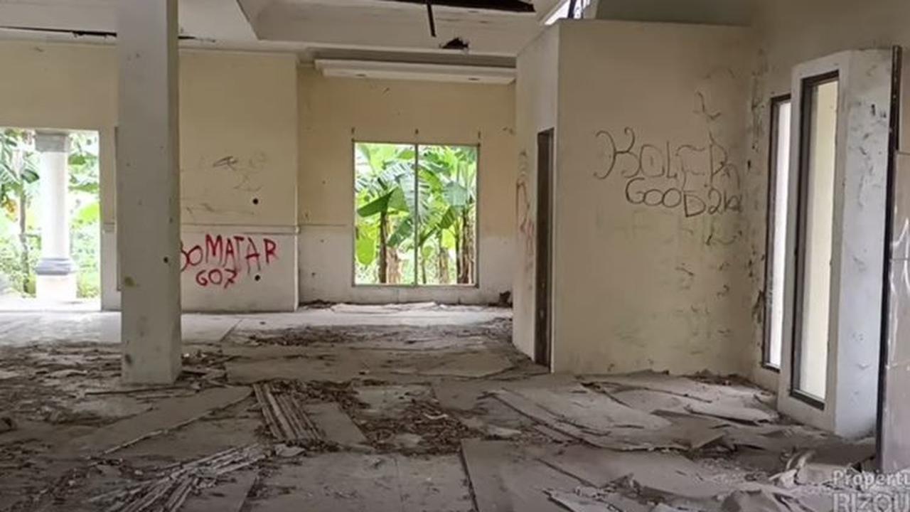 Banyak bagian yang rusak