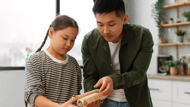 Kecil Tapi Berdampak, 5 Kebiasaan yang Membantu Anak Menjadi Lebih Mandiri