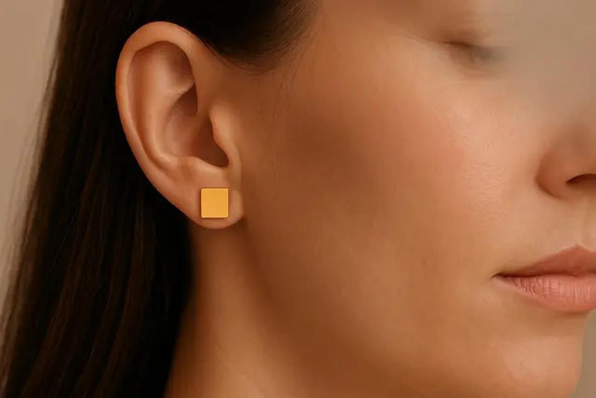 7 Model Anting Emas Tusuk Terbaru 2025, Simpel tapi Elegan untuk Berbagai Gaya