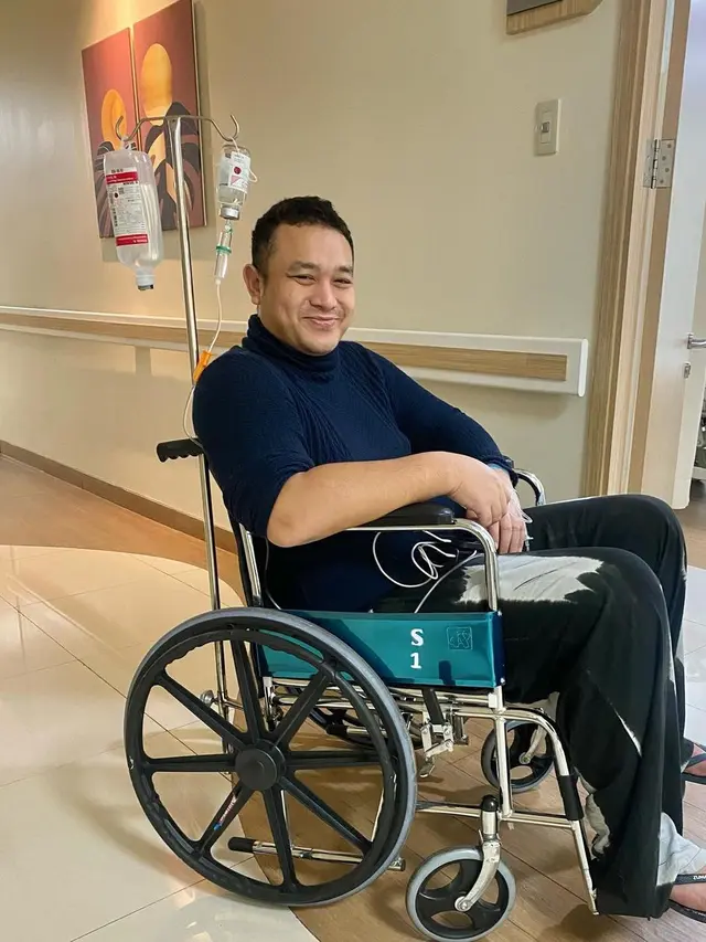 Gilang Dirga Jalani Operasi Usus Buntu Setelah Sempat Dilarikan ke IGD Karena Alami Sakit Perut. (instagram.com/adieztyfersa)