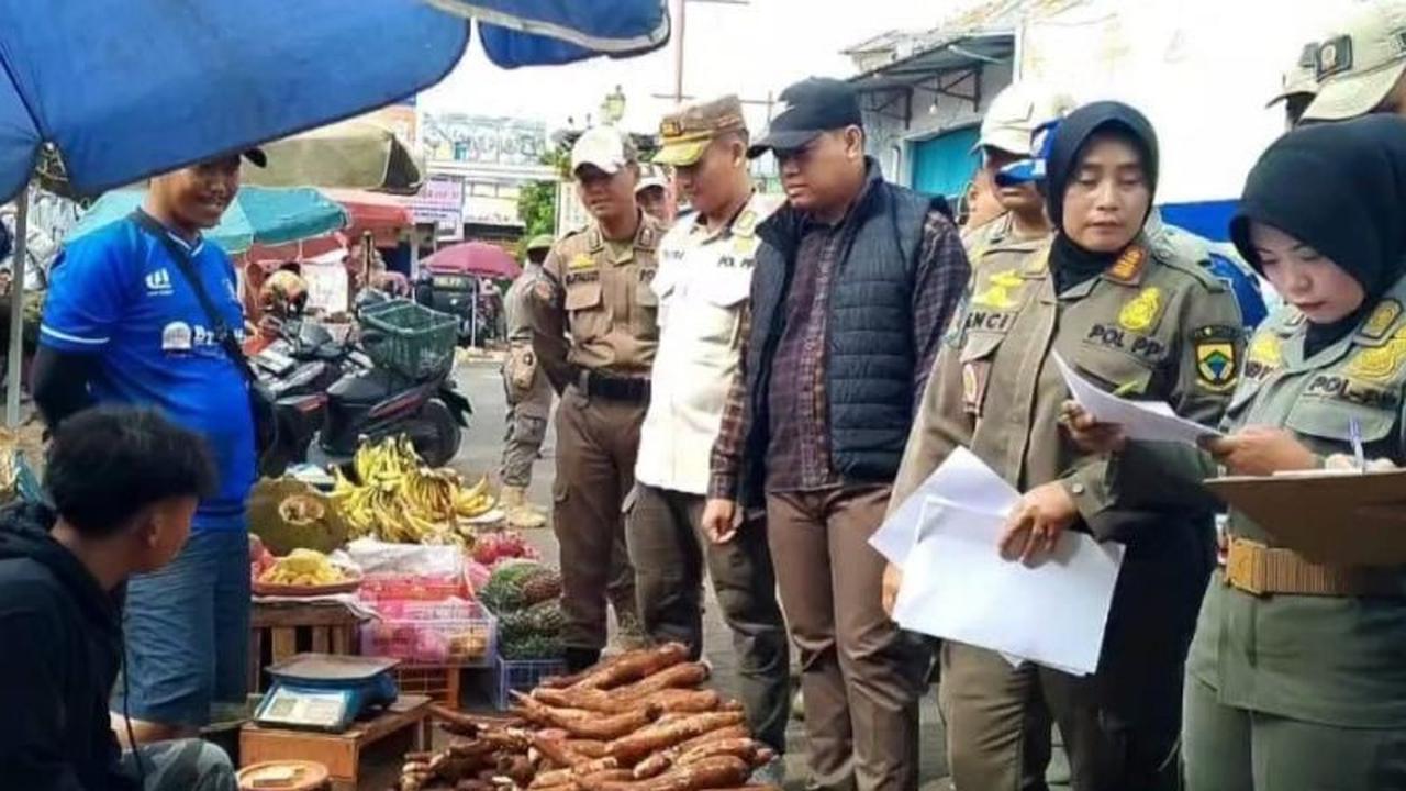 Satpol PP Cianjur Beri SP3, Relokasi Pedagang Bomero Citywalk Menuju Penataan Kota