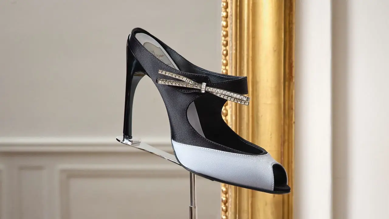 Talon Choc Jadi Simbol Feminitas Baru dalam Koleksi Autumn-Winter 2026/27 Roger Vivier