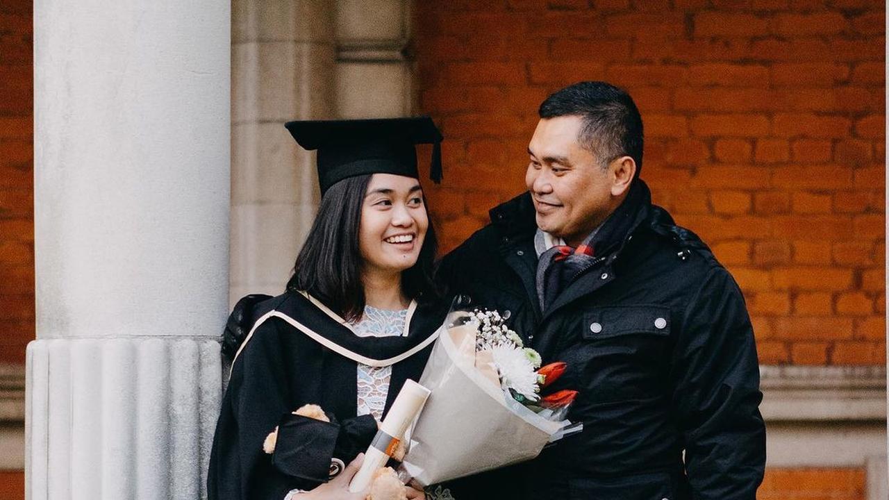 Ayahnya merupakan Komjen Muhammad Fadil Imran. Ia adalah seorang perwira tinggi Polri yang kini menjabat sebagai Kepala Badan Pemelihara Keamanan Polri sejak 27 Maret 2023.<br>