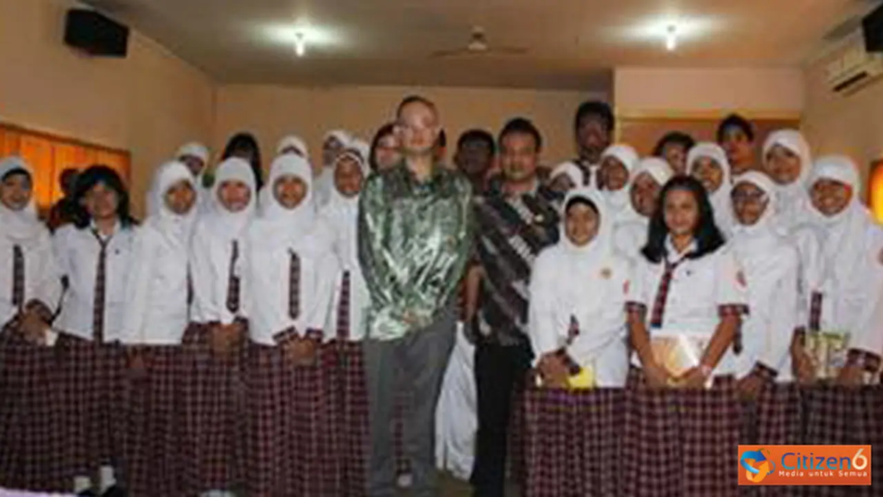121226bkampung.jpg
