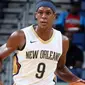 Point guard New Orleans Pelicans, Rajon Rondo, kemungkinan akan absen selama 4-6 pekan setelah menjalani operasi sports hernia di Philadelphia, Selasa (10/10/2017). (Bola.com/Twitter/PelicansNBA)