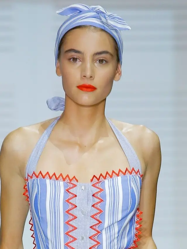 [Bintang] Simply Stylish, 3 Gaya Rambut Ini Cocok untuk Backpackers