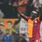 Selebrasi striker Galatasaray, Victor Osimhen, usai menjebol gawang Liverpool di Ali Sami Yen Stadium di matchday 2 league phase Liga Champions 2025/2026, Rabu (01/10/2025) dini hari WIB. (AP Photo/Francisco Seco)