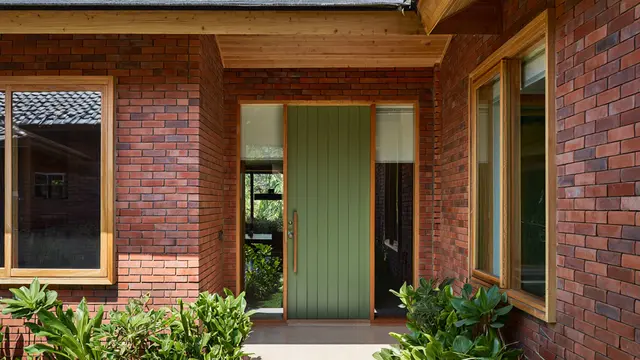 Rumah Bata Ekspos