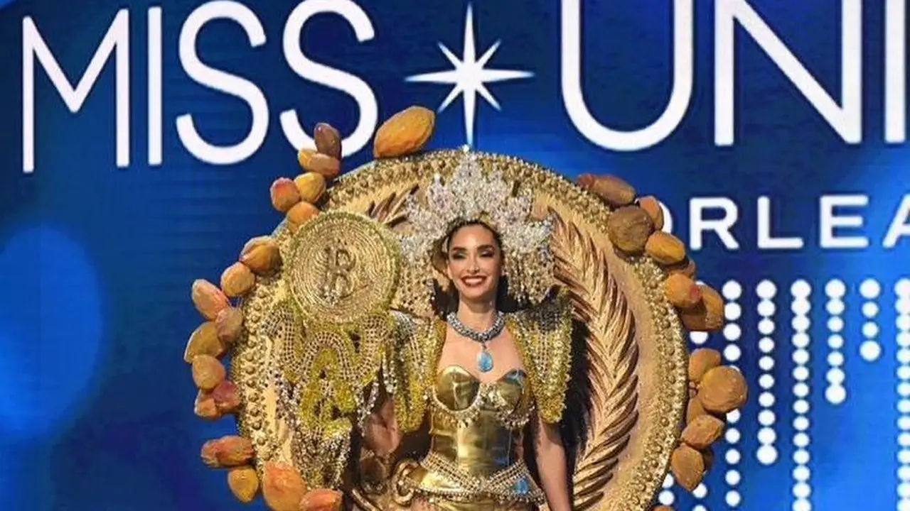 Gaya Miss El Salvador Pakai Kostum Bertema Bitcoin di Miss Universe 2022