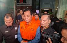 Penampakan Edison Bupati Muara Enim Kenakan Rompi Oranye KPK, Langsung Dijebloskan ke Penjara Usai Jadi Tersangka