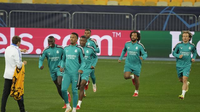 Intip Benzema Cs Latihan Jelang Hadapi Shakhtar Donetsk