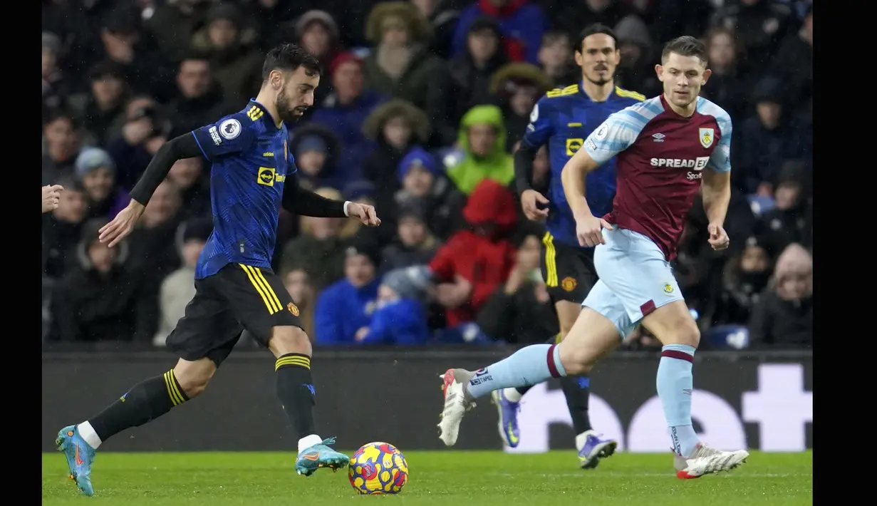 Manchester United memperoleh sejumlah peluang untuk memperbesar keunggulan. Namun, tak ada gol tambahan yang tercipta hingga pertandingan memasuki jeda turun minum. (AP Photo/Jon Super)