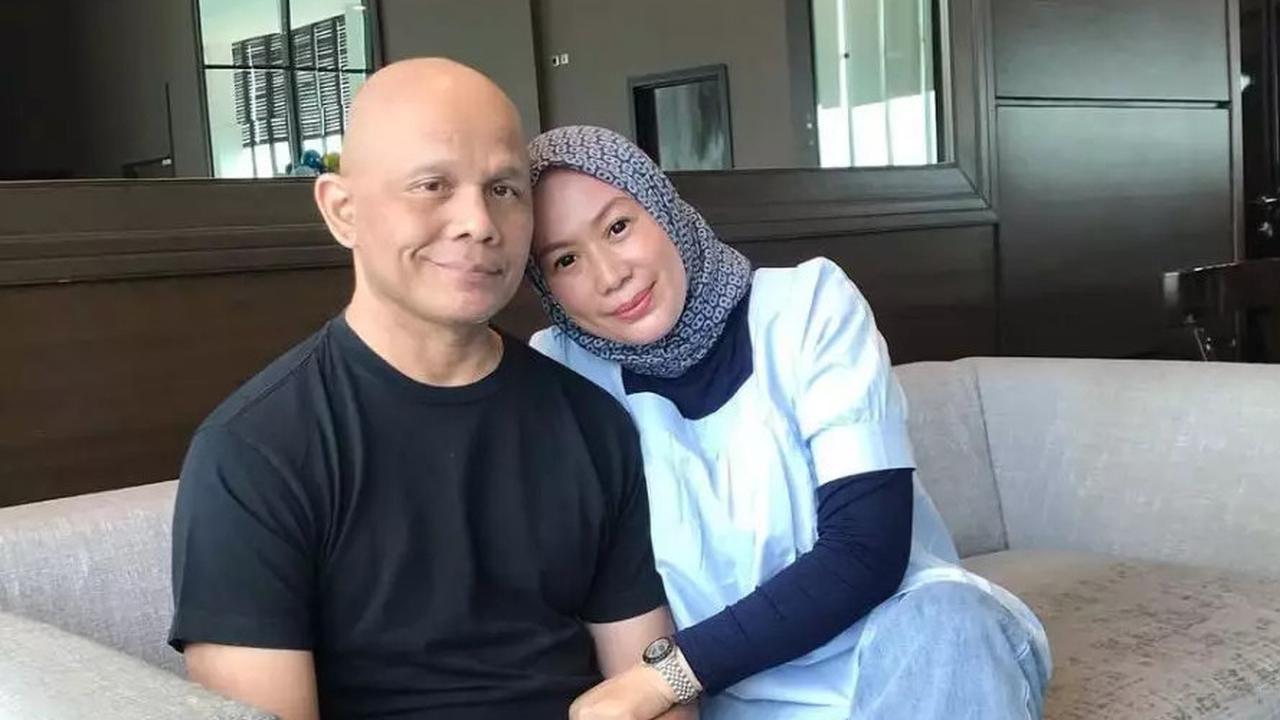 Potret Terbaru Harry Pantja Alami Stroke 3 Kali, Kini Berjuang Untuk Sembuh - Istri Setia Menemani
