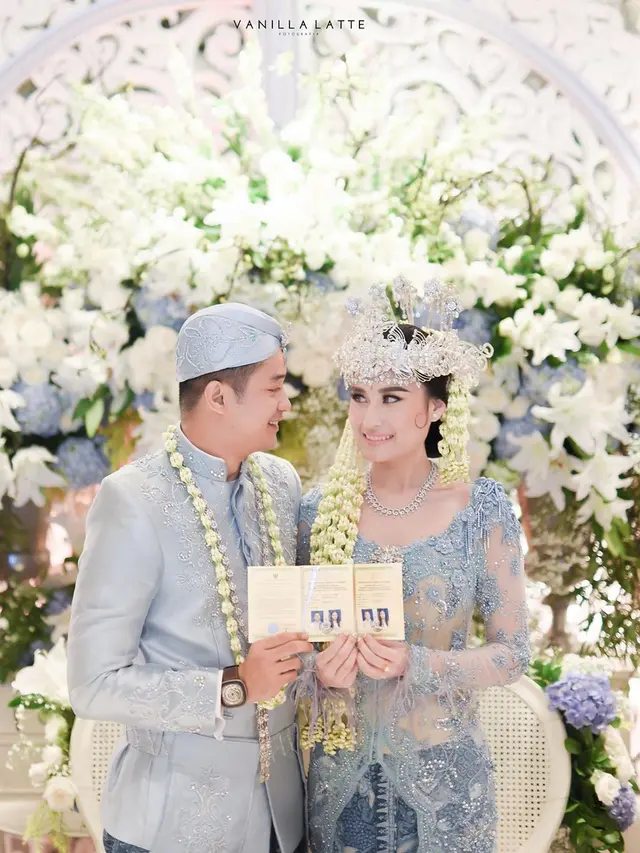 [Fimela] Angbeen Rishi dan Adly Fairuz