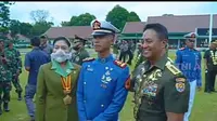 KSAD Jenderal TNI Andika Perkasa mengapresiasi langkah Letda TNI Nugra Pussaka yang meneruskan jejak sang ayah. (YouTube TNI AD)