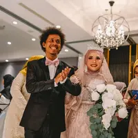 Ternyata ini potret Komang Ade Widiandri yang jadi inspirasi lagu Komang milik Raim Laode. (Instagram @ade_widiandari)