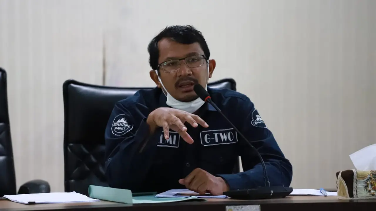 Wabup Garut Helmi Budiman tengah memimpin jalannya evaluasi PSBB di kabupaten Garut, menjelang berakhirnya status itu, 20 Mei mendatang.