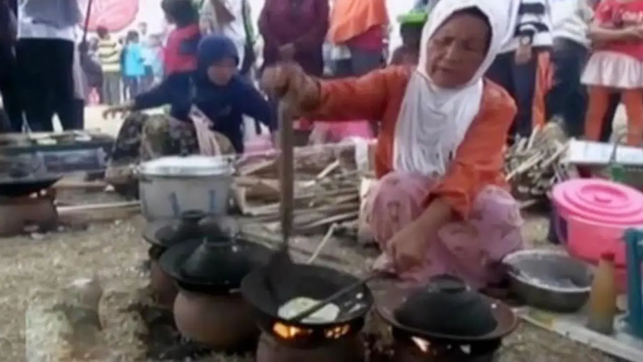 Segmen 3: Festival Kue Serabi hingga Jembatan Gantung Kaca