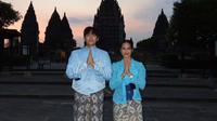 Potret Ji Chang Wook pakai beskap Jawa, syuting bareng Pevita Pearce di Prambanan. [IG: @pevpearce]