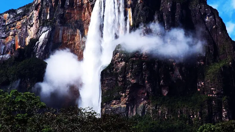 Wajib Dikunjungi, 4 Air Terjun Ini Miliki Keindahan Seperti Surga