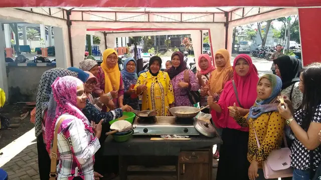 Cara Klinik RBU Bikin IRT Banyuwangi Pintar Bantu Suami