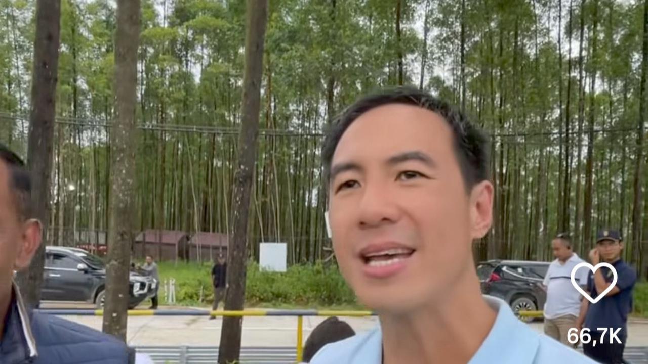 5 Potret Daniel Mananta Kunjungi IKN Nusantara, Tinjau Progres Pembangunan - Ramai Kena Nyinyir Netizen