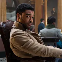 Tokoh Simon Basset di Serial "Bridgerton". (Foto: Netflix)