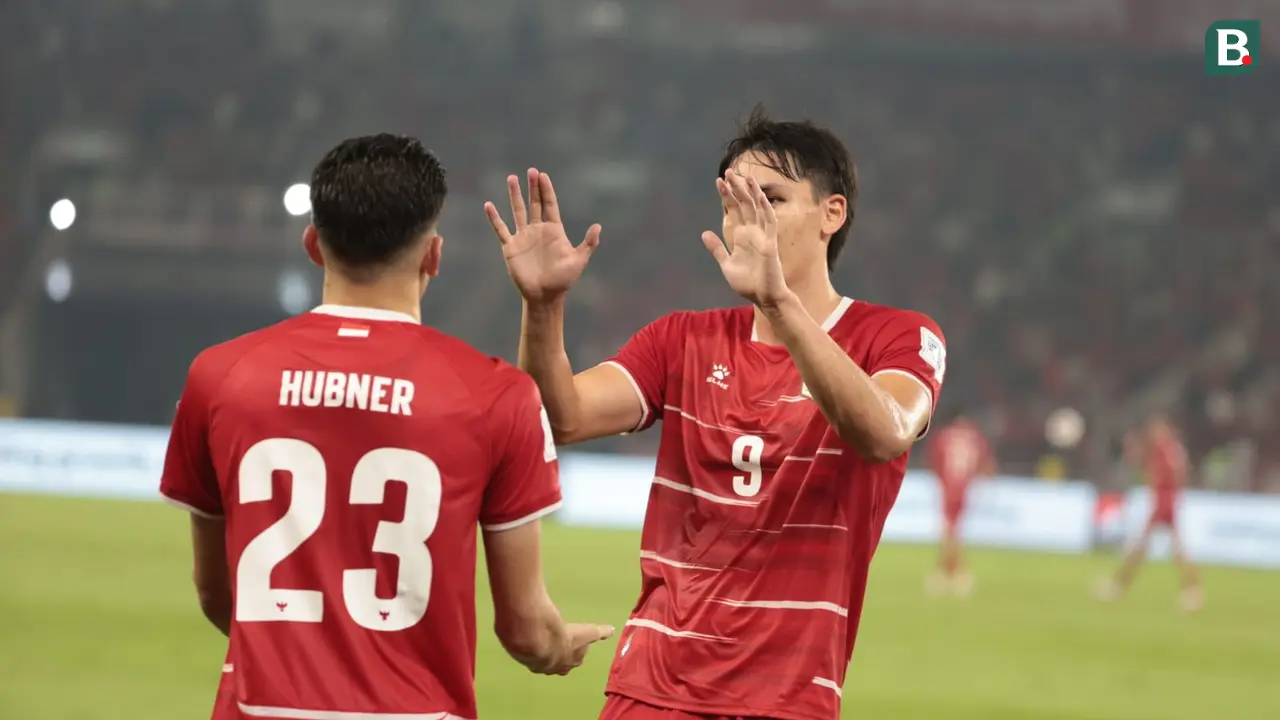 Timnas Indonesia, Micthell Baker, Justin Hubner