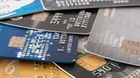 Tak selamanya kartu kredit akan membawa Anda ke jurang hutang. Simak manfaat lain dari kartu kredit berikut ini. 