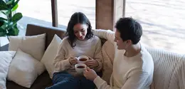 Deep talk dengan pasangan bisa menjadi cara sederhana untuk saling mengenal lebih dalam. (Foto/Dok: Magnific)