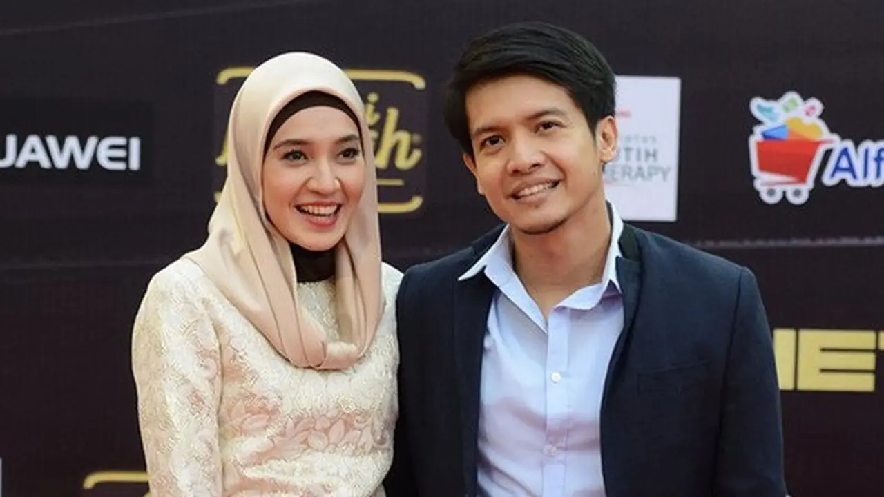 Dhini Aminarti dan Dimas Seto