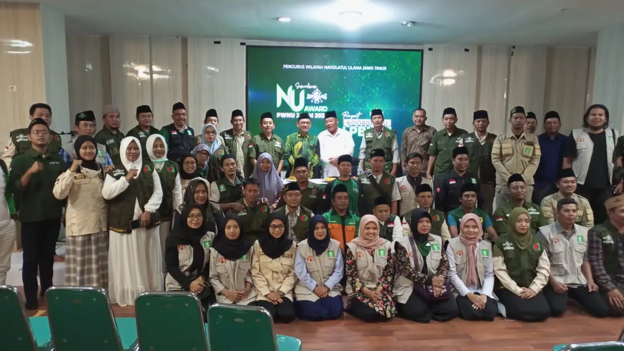 Rakor LPBI NU se Jatim bersama puluhan Relawan NU di Kantor PWNU Jatim. (Istimewa).